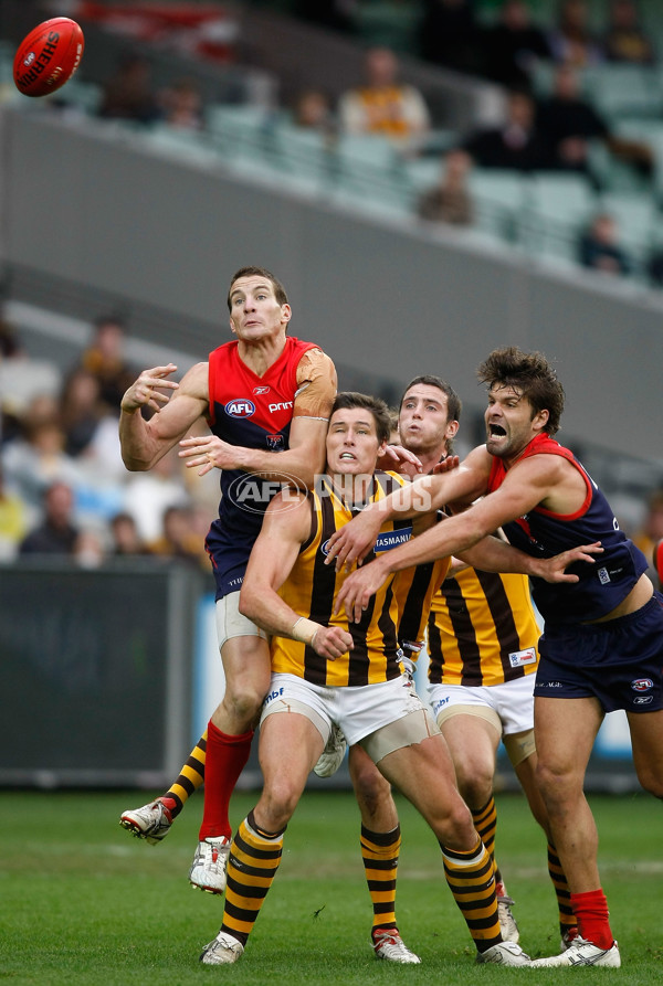 AFL 2008 Rd 09 - Melbourne v Hawthorn - 144790