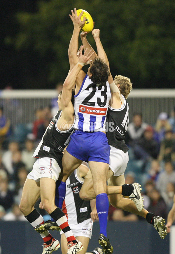 AFL 2008 Rd 14 - North Melbourne v St Kilda - 153531