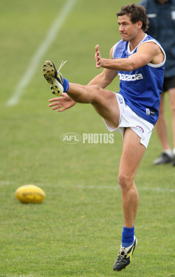 AFL 2008 Media - North Melbourne Training Session 170708 - 154966