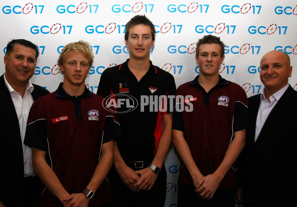 AFL Media 2008 - GC 17 Player Signing 290708 - 156184