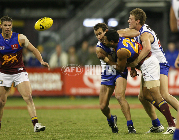 AFL 2008 Rd 18 - North Melbourne v Brisbane Lions - 156494