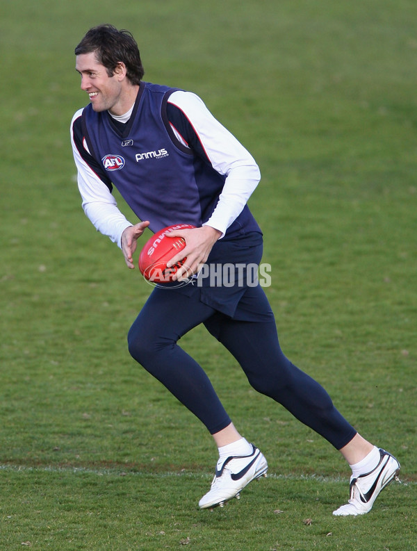 AFL 2008 Media - Melbourne Training Session 260808 - 158422