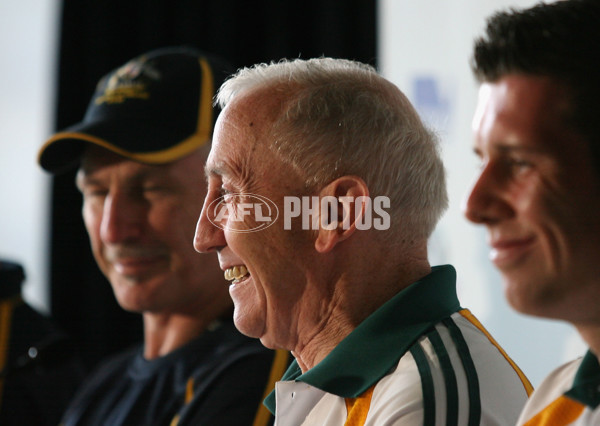 AFL 2008 Media -  AFL GAA Media Conference 301008 - 161519