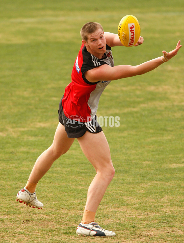 AFL 2009 Training - Essendon Training Session - 196311