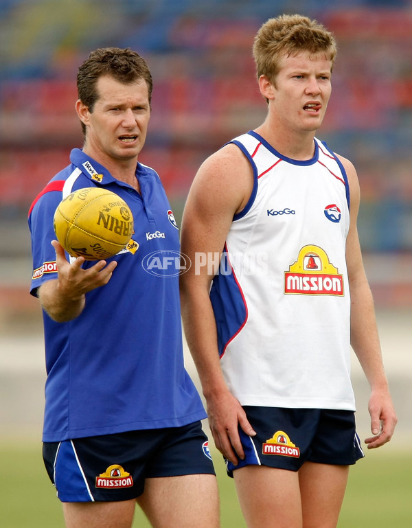 AFL 2009 Training - Western Bulldogs 051209 - 196852