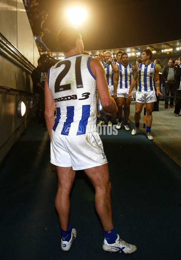 AFL 2010 Rd 22 - Melbourne v North Melbourne - 216676