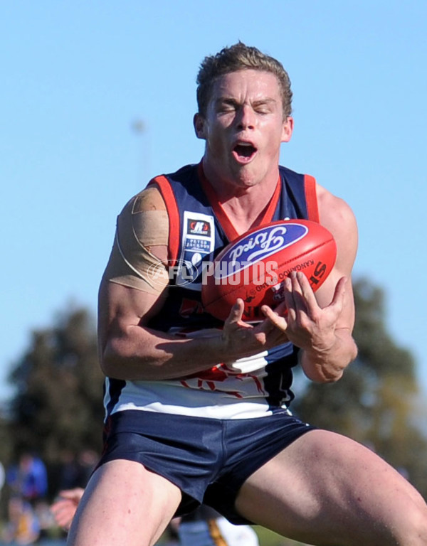 VFL 2012 1st Qualifying Final - Casey Scorpions v Werribee Tigers - 268900