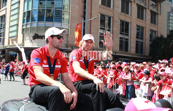 AFL 2012 Media - Sydney Swans Street Parade - 272020