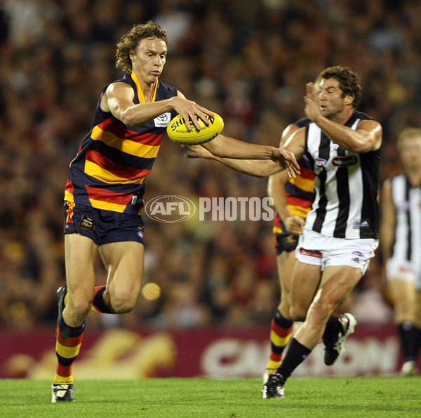 AFL Round 6 - Adelaide v Collingwood - 6382