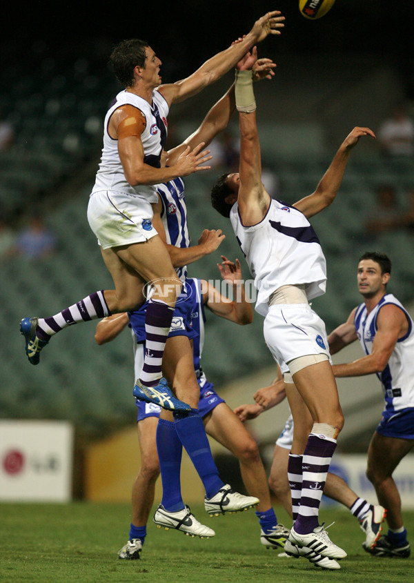 AFL 2008 NAB Challenge - Fremantle v North Melbourne - 67237