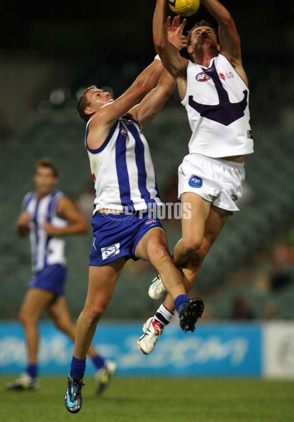 AFL 2008 NAB Challenge - Fremantle v North Melbourne - 67242