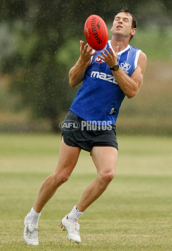 AFL 2008 Media - North Melbourne Training 070308 - 67389