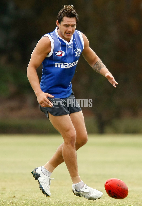 AFL 2008 Media - North Melbourne Training 070308 - 67397