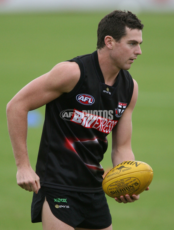 AFL - St Kilda Training 150507 (LC) - 7093