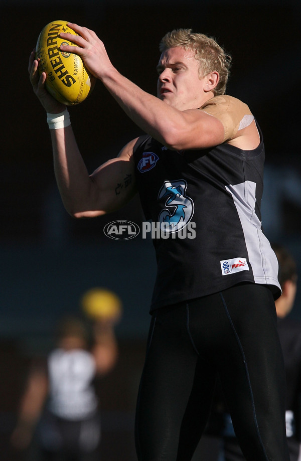 AFL Media - Essendon Training 250507 (LC) - 7620