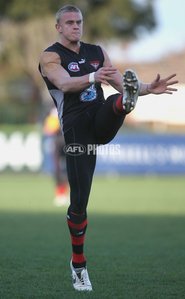 AFL Media - Essendon Training 040707 (LC) - 10124