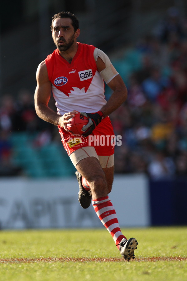 AFL Round 15 - Sydney v Carlton - 11067