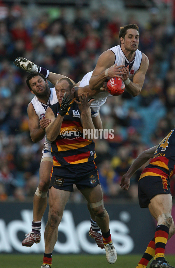 AFL Round 16 - Adelaide v Fremantle - 11405