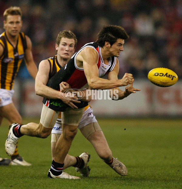 AFL Round 16 - St Kilda v Hawthorn - 11496