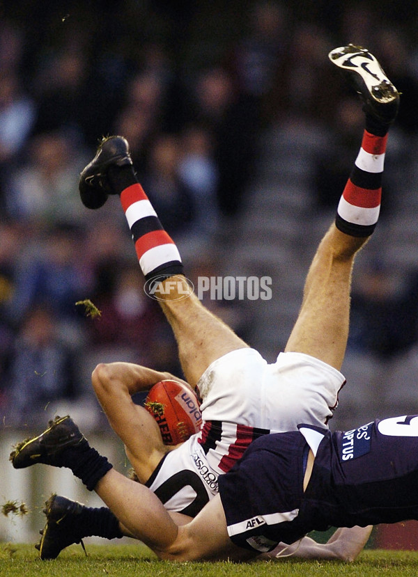 AFL 2004 Rd 10 - Carlton v St Kilda - A-35692769