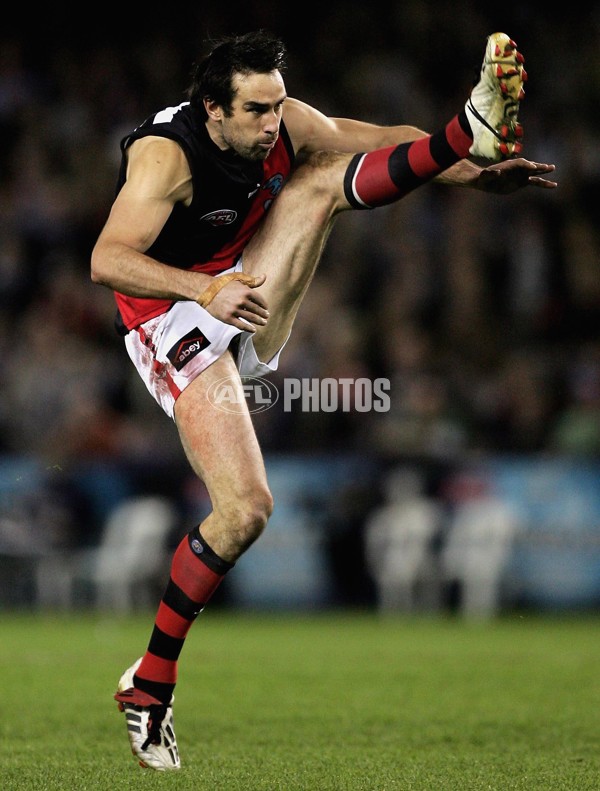 AFL 2006 Rd 22 - Western Bulldogs v Essendon - 129713