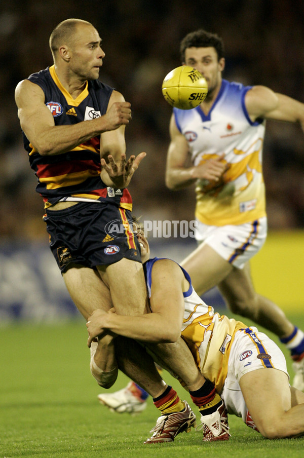 AFL Round 21 - Adelaide v Brisbane Lions - 14963