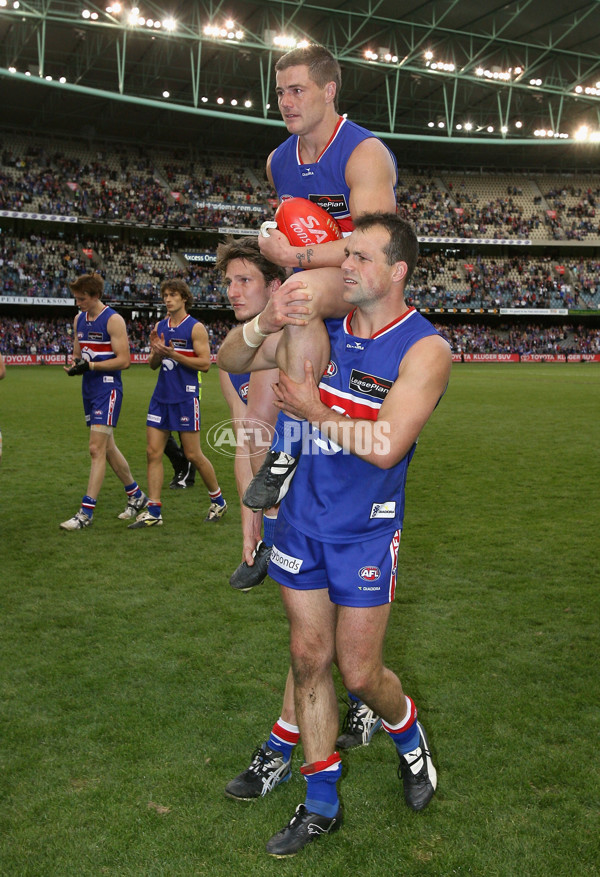 AFL Round 22 - Western Bulldogs v Kangaroos - 15681