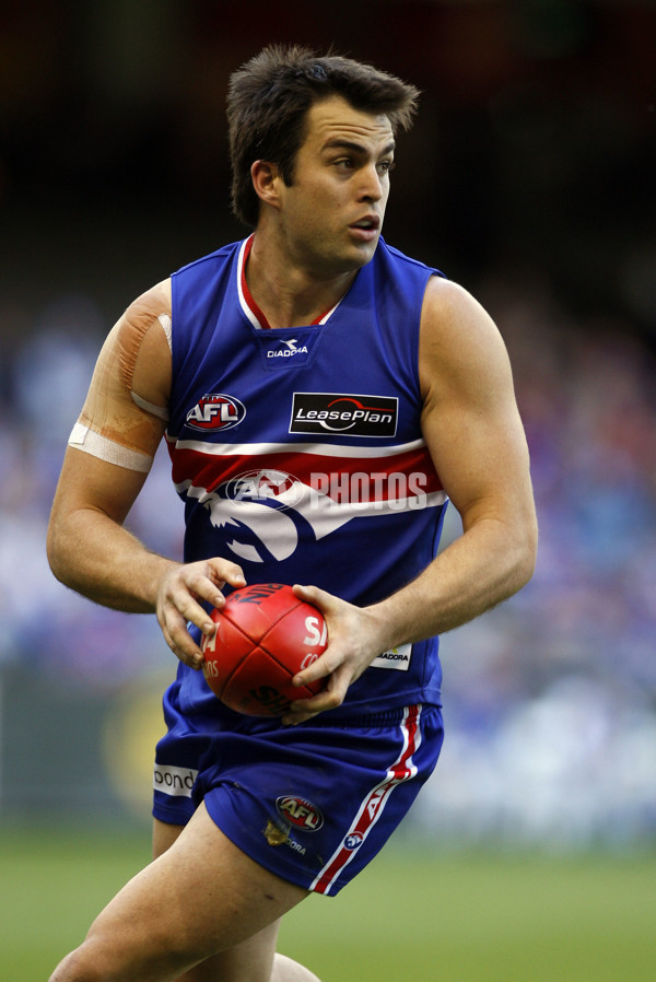 AFL Round 22 - Western Bulldogs v Kangaroos - 15749