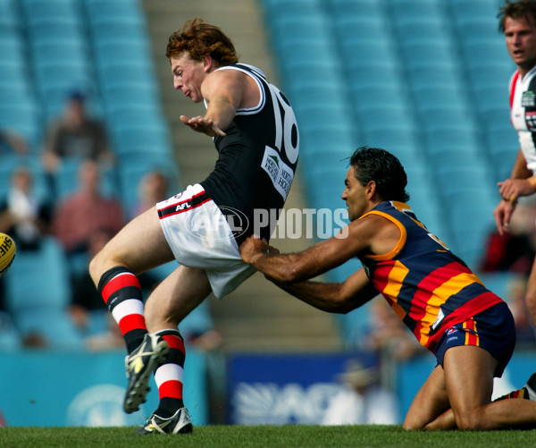 AFL 2004 Wizard Cup Rd 1 - Adelaide v St Kilda - 171186