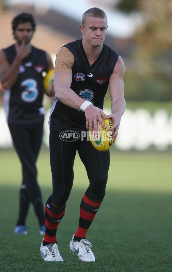 AFL Media - Essendon Training 040707 (LC) - 10125