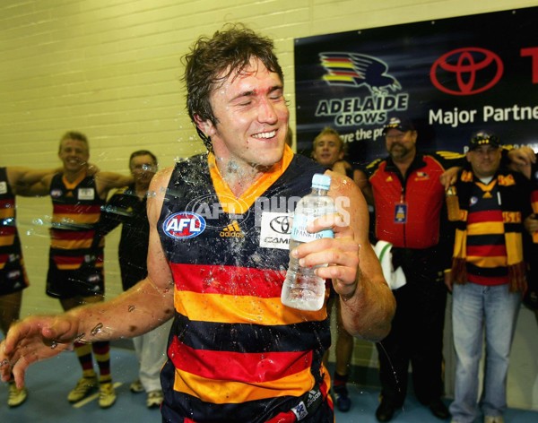 AFL 2006 Rd 5 - Adelaide Crows v Western Bulldogs - 179523