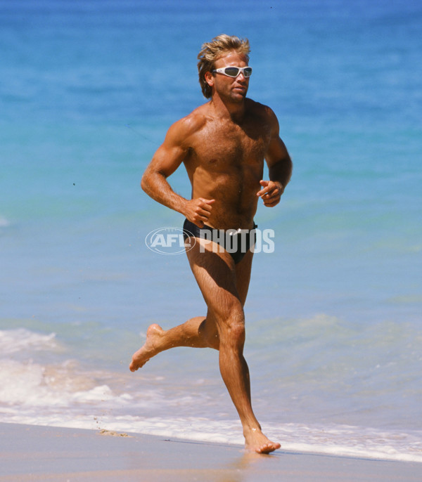 AFL Media â€“ Chris Mainwaring - 18204