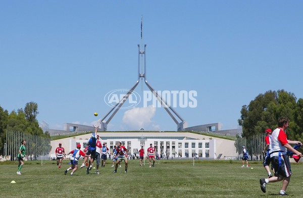 AFL 2006 Media - 2006 Kangaroos AFL Community Camp - 184402