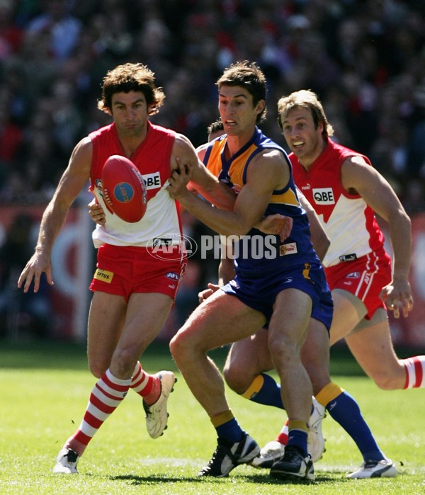 AFL 2006 Grand Final - Sydney Swans v West Coast Eagles - 185881
