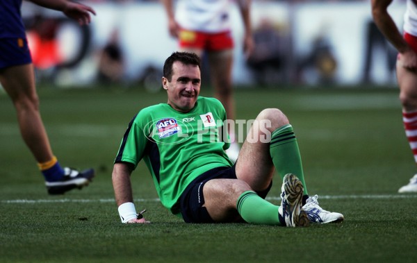 AFL 2006 Grand Final - Sydney Swans v West Coast Eagles - 185911