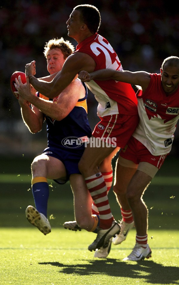 AFL 2006 Grand Final - Sydney Swans v West Coast Eagles - 185989