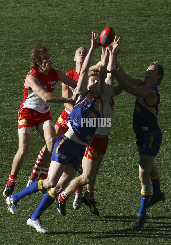 AFL 2006 Grand Final - Sydney Swans v West Coast Eagles - 185980