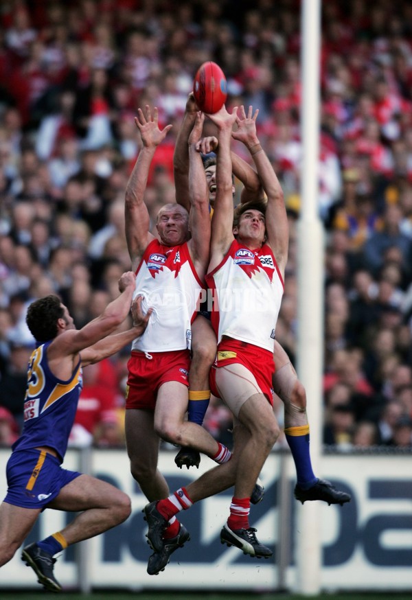 AFL 2006 Grand Final - Sydney Swans v West Coast Eagles - 185974