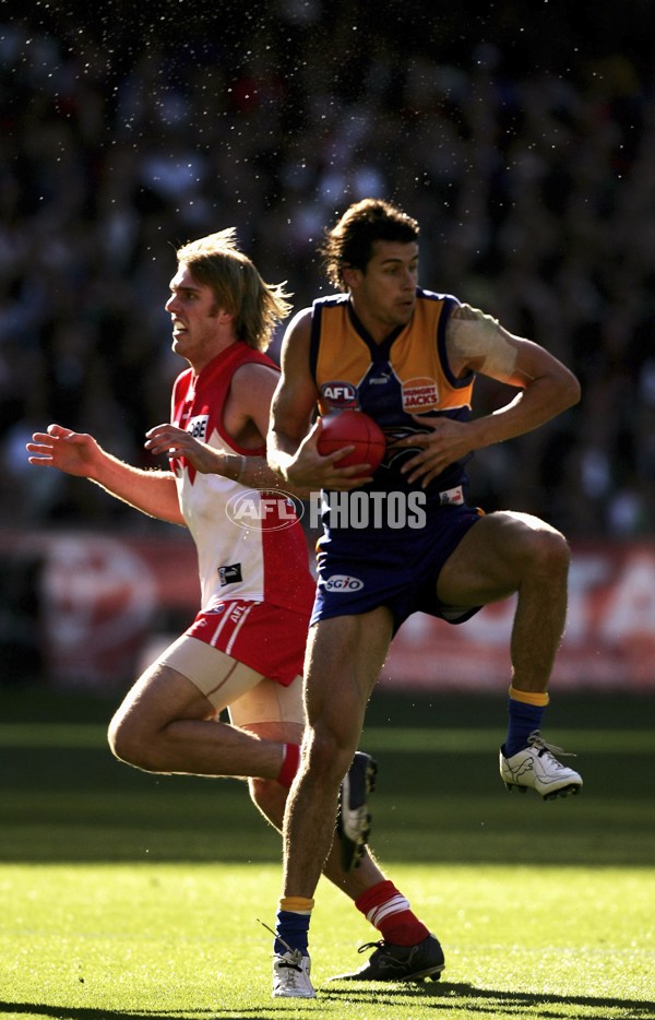 AFL 2006 Grand Final - Sydney Swans v West Coast Eagles - 185975
