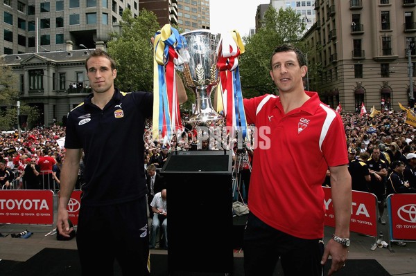 AFL 2006 Media - 2006 Grand Final Parade - 186055