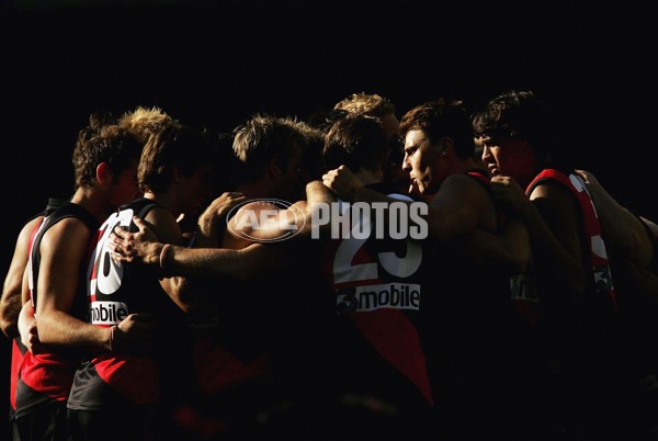 AFL 2006 Rd 3 - Essendon v Western Bulldogs - 187555