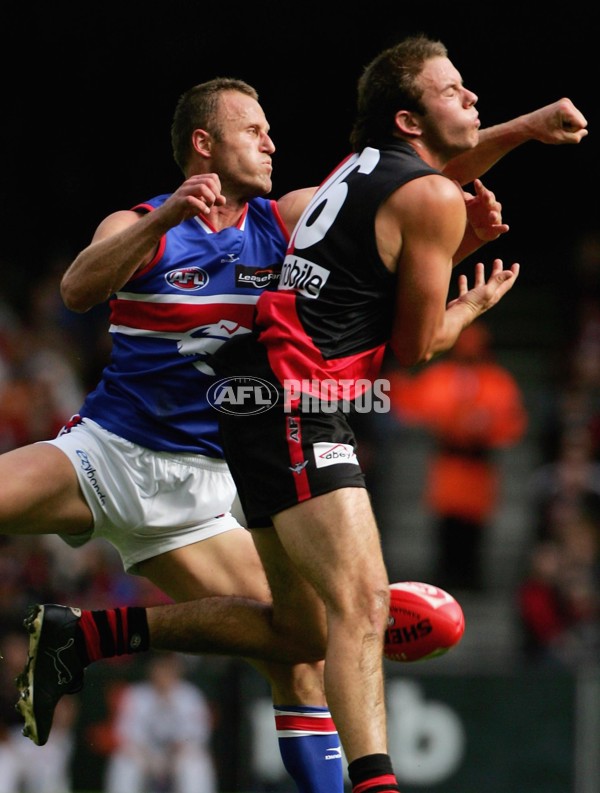 AFL 2006 Rd 3 - Essendon v Western Bulldogs - 187541