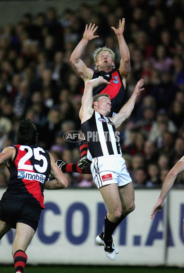 AFL 2006 Rd 19 - Essendon v Collingwood - 187820