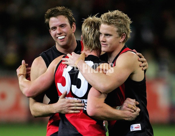 AFL 2006 Rd 19 - Essendon v Collingwood - 187834