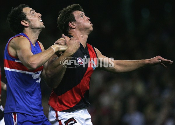 AFL 2006 Rd 22 - Western Bulldogs v Essendon - 187867