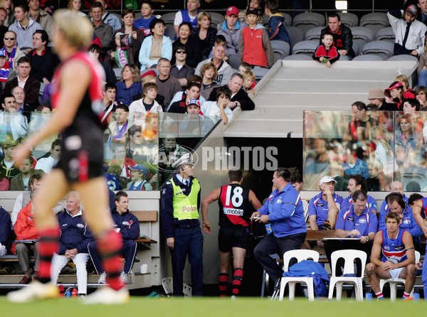 AFL 2006 Rd 3 - Essendon v Western Bulldogs - 187883