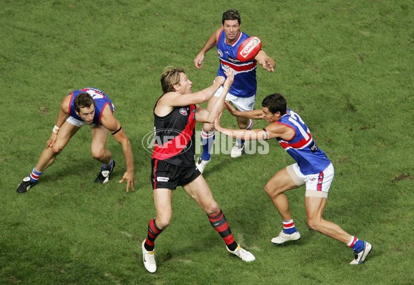 AFL 2006 Rd 3 - Essendon v Western Bulldogs - 187882