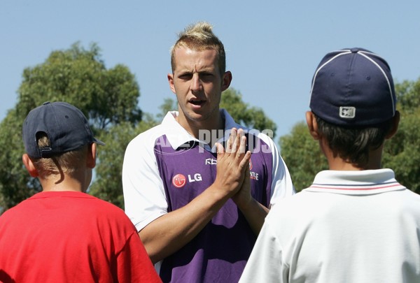 AFL 2006 Media - 2006 Fremantle AFL Community Camp - 189103
