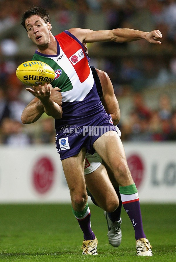 AFL 2006 Rd 2 - Fremantle v Carlton - 189171
