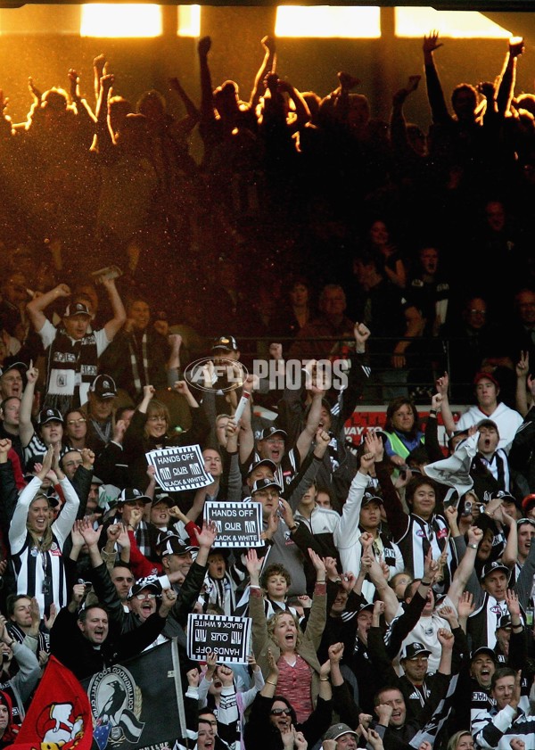 AFL 2006 Rd 4 - Collingwood v Essendon - A-35967275